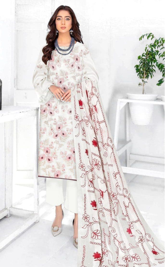 White Petal C1332