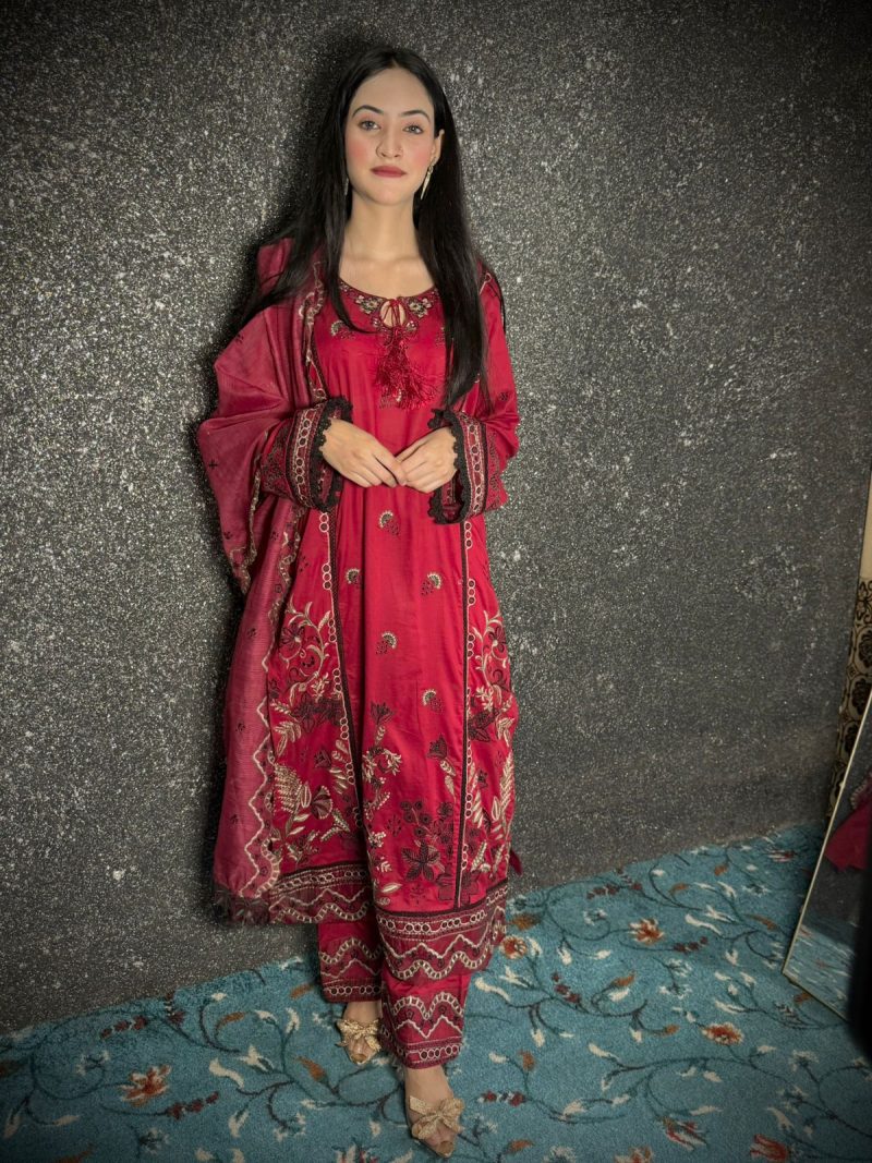 Serene Aura Embroidered Lawn Suit